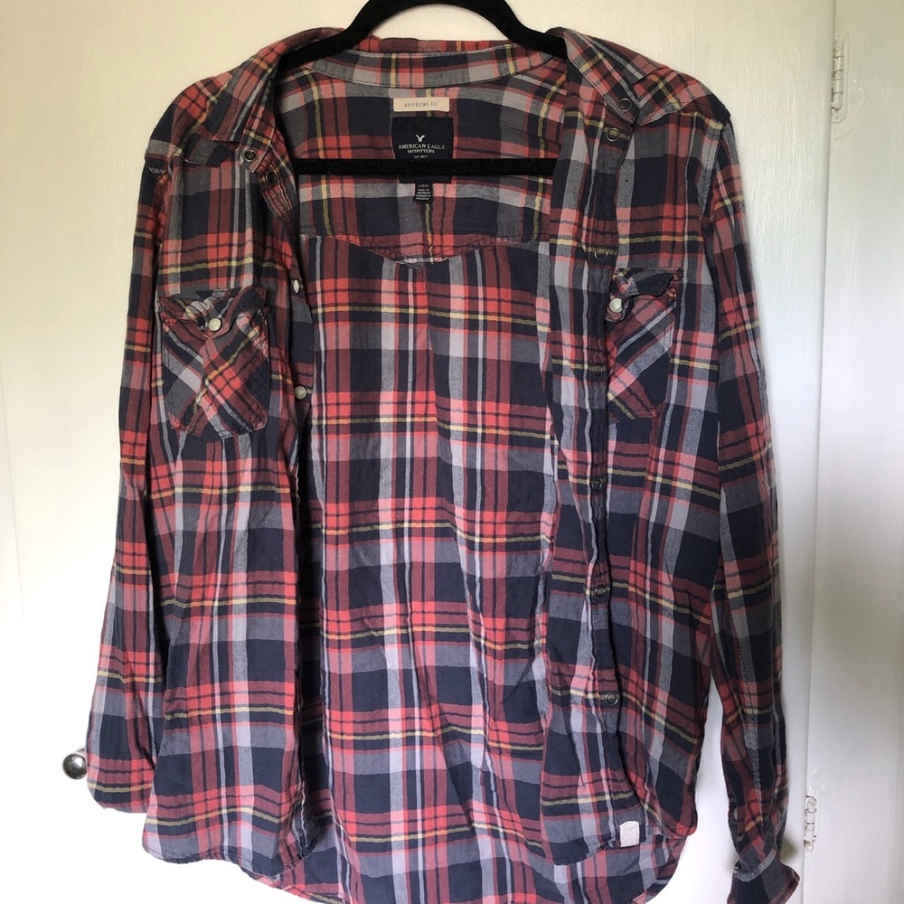 american eagle boyfriend fit flannel🌲